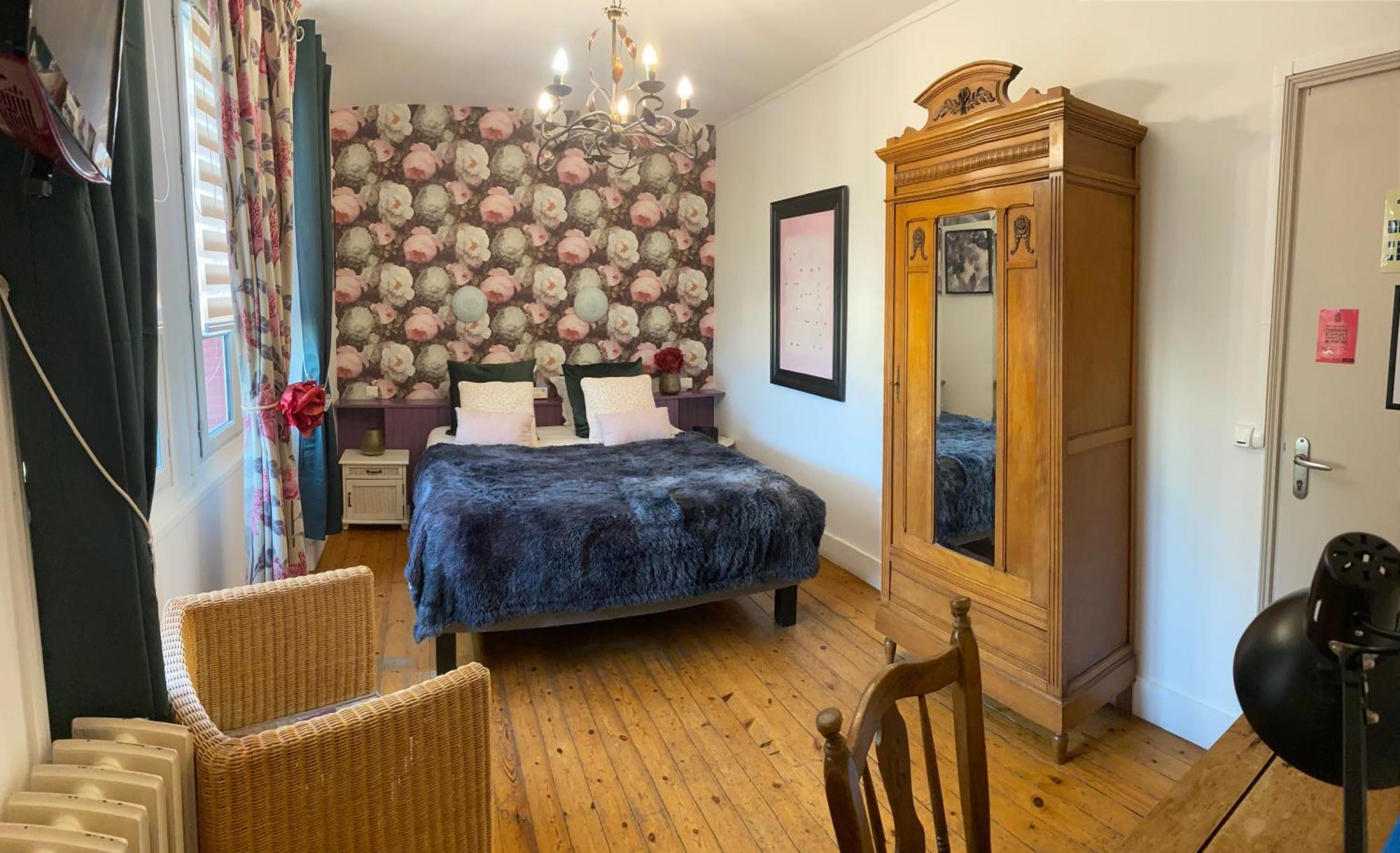 Logis Hotel Bellevue Restaurant La Pomme D'Or Coucy-le-Chateau-Auffrique Luaran gambar